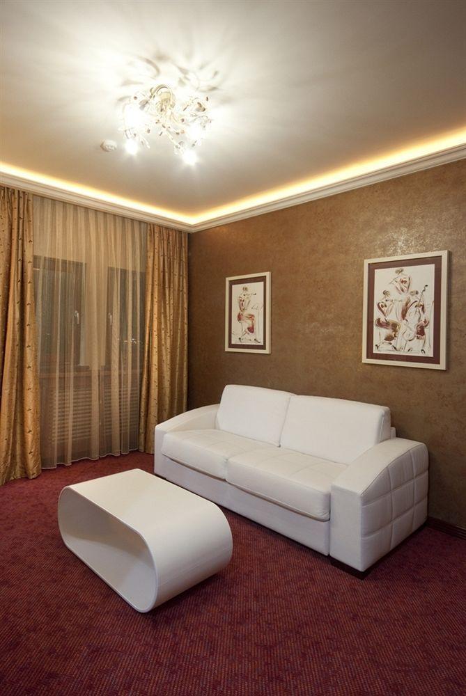Hotel Sucevic Garni ベオグラード エクステリア 写真