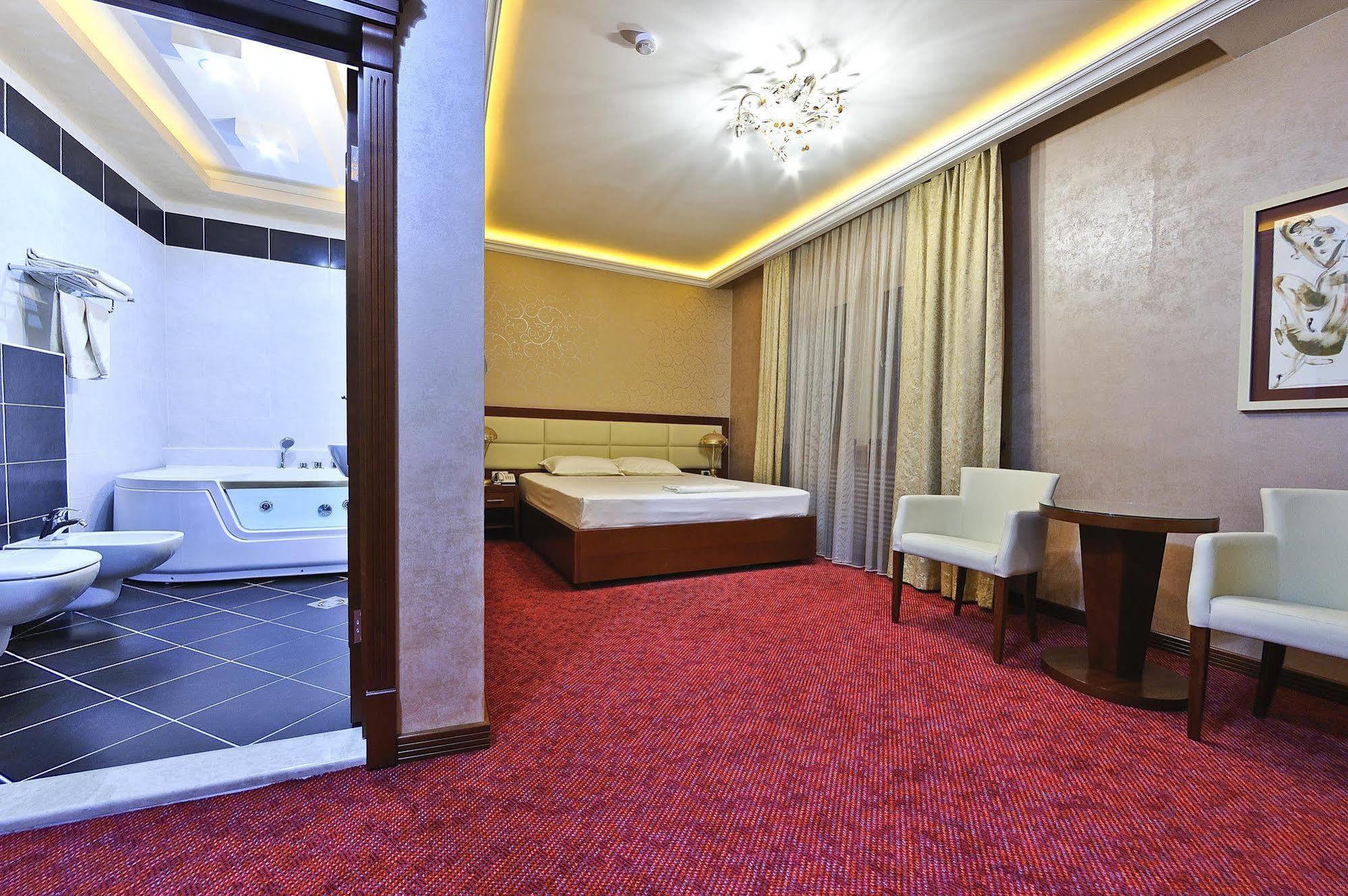 Hotel Sucevic Garni ベオグラード エクステリア 写真
