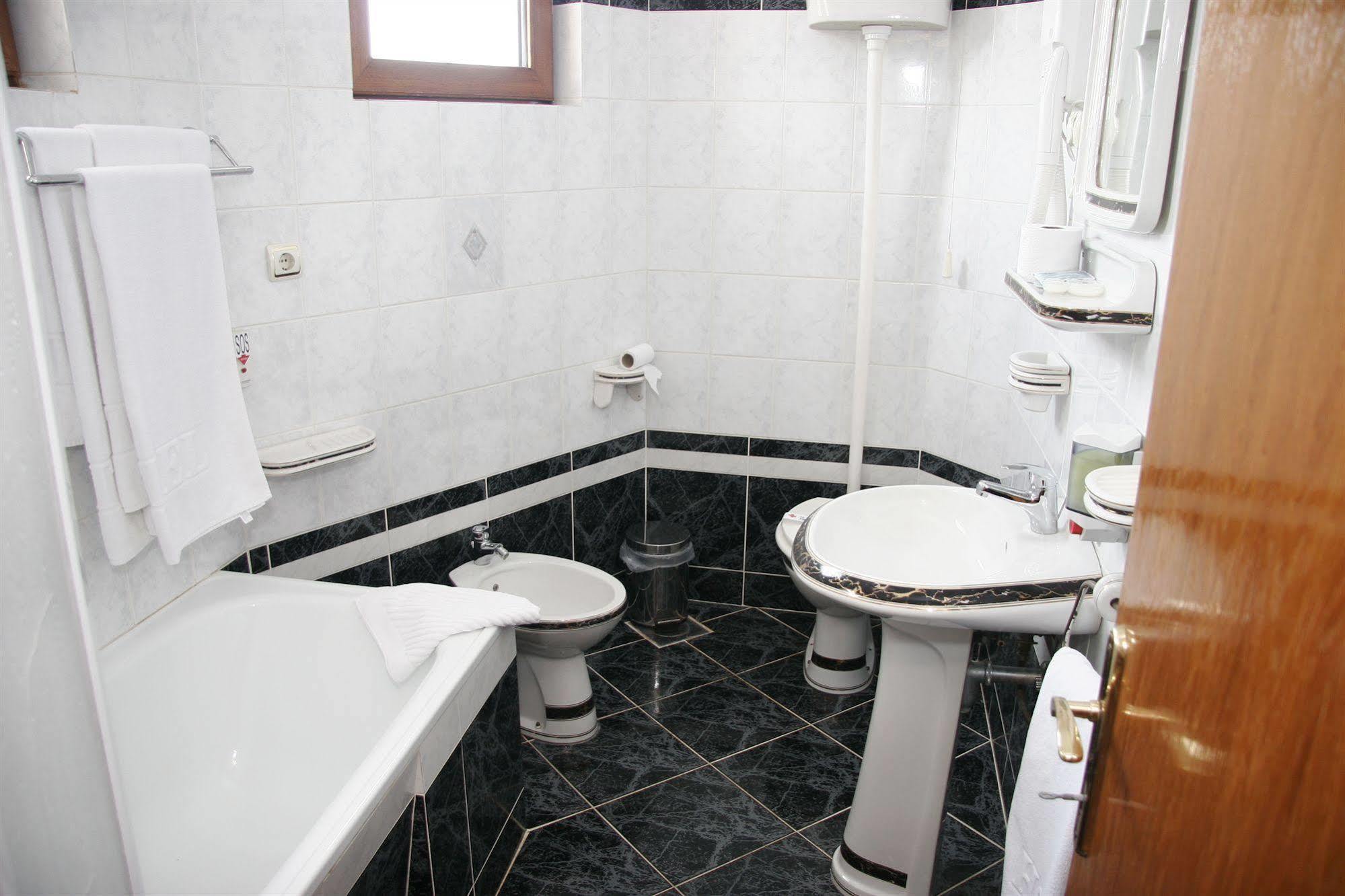 Hotel Sucevic Garni ベオグラード エクステリア 写真