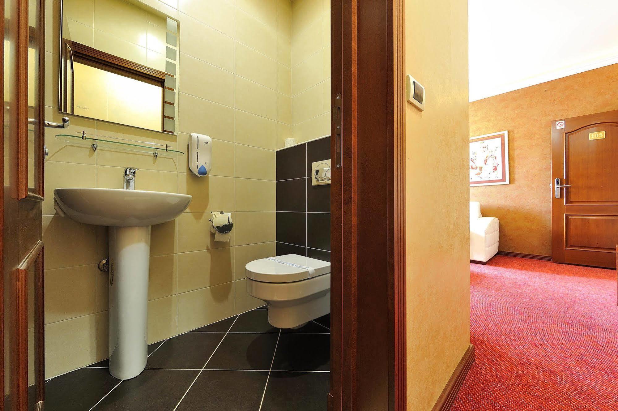 Hotel Sucevic Garni ベオグラード エクステリア 写真