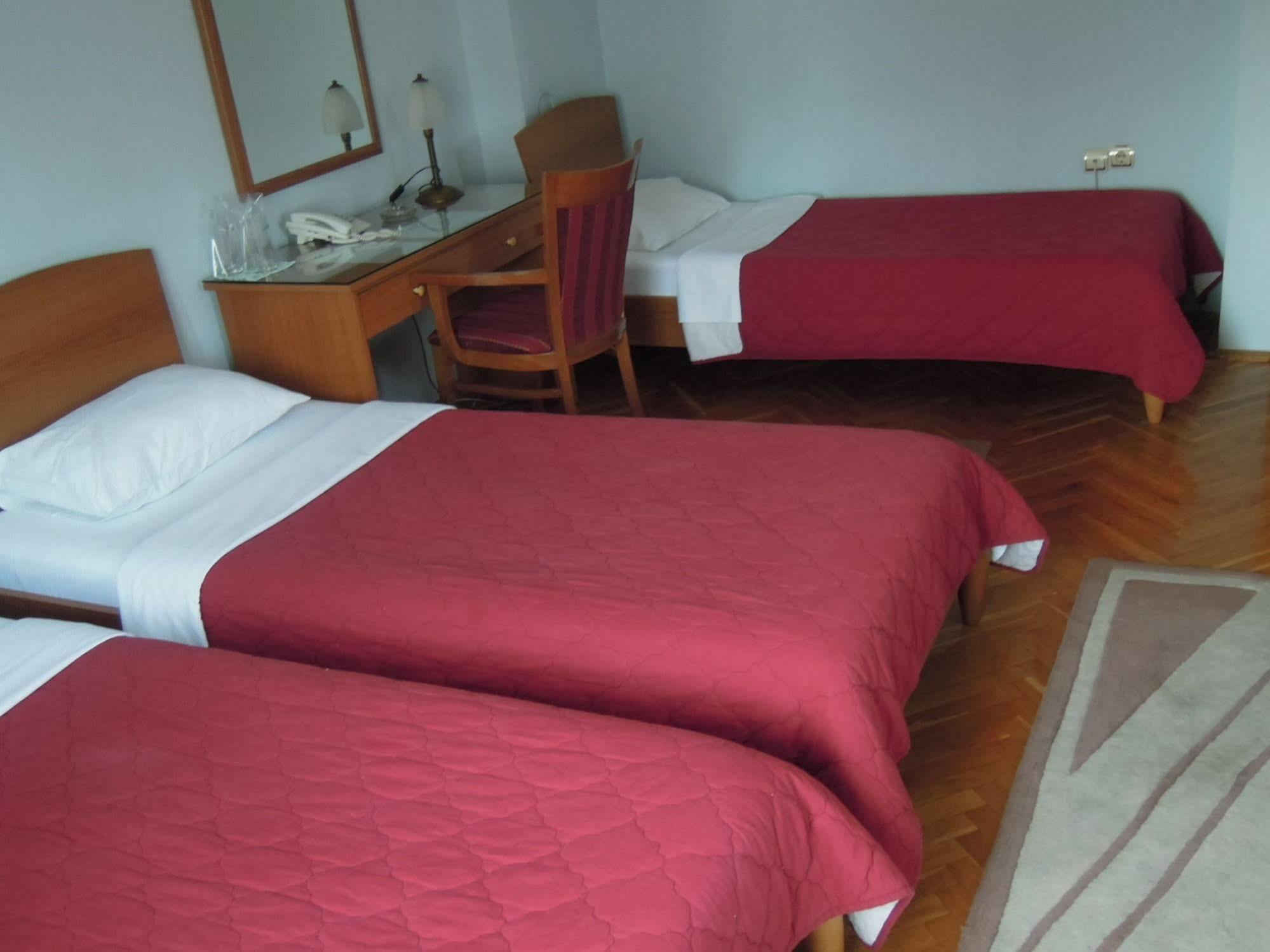 Hotel Sucevic Garni ベオグラード エクステリア 写真