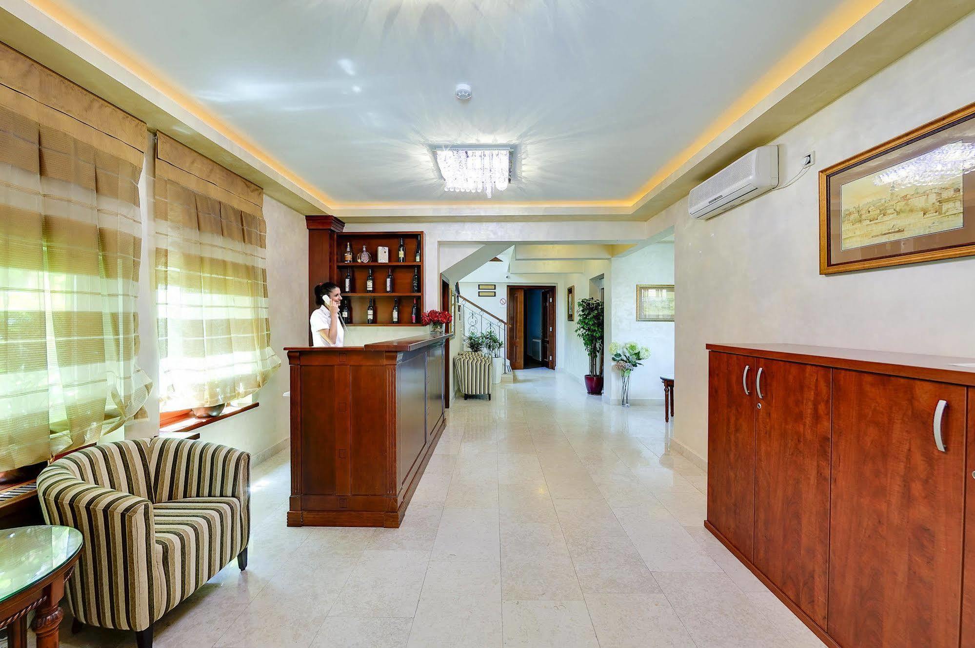 Hotel Sucevic Garni ベオグラード エクステリア 写真