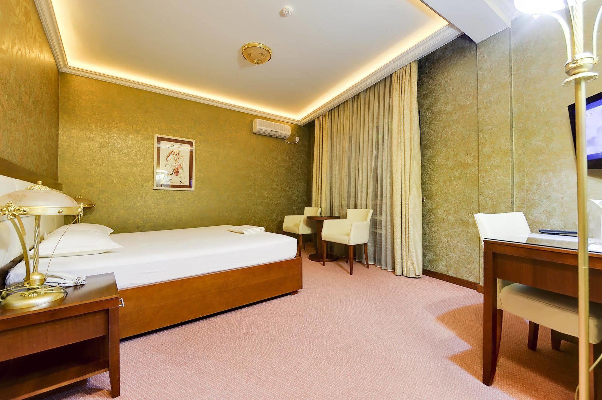 Hotel Sucevic Garni ベオグラード エクステリア 写真
