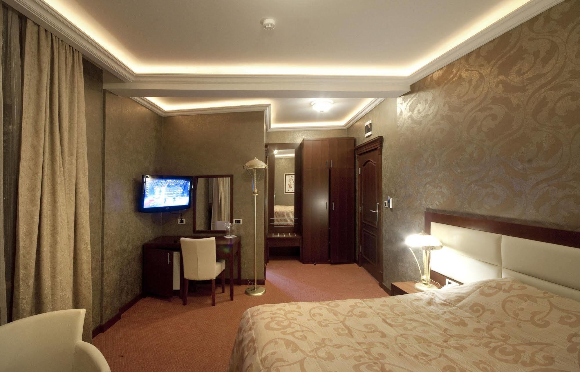 Hotel Sucevic Garni ベオグラード エクステリア 写真