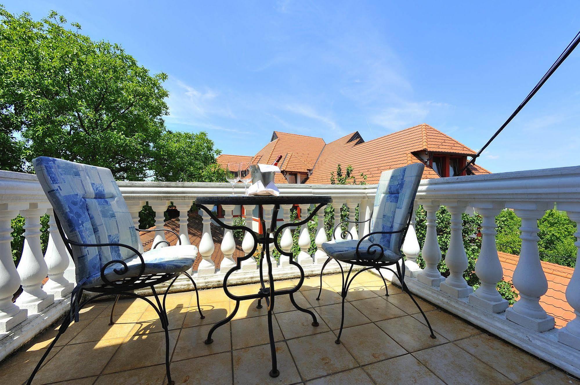 Hotel Sucevic Garni ベオグラード エクステリア 写真