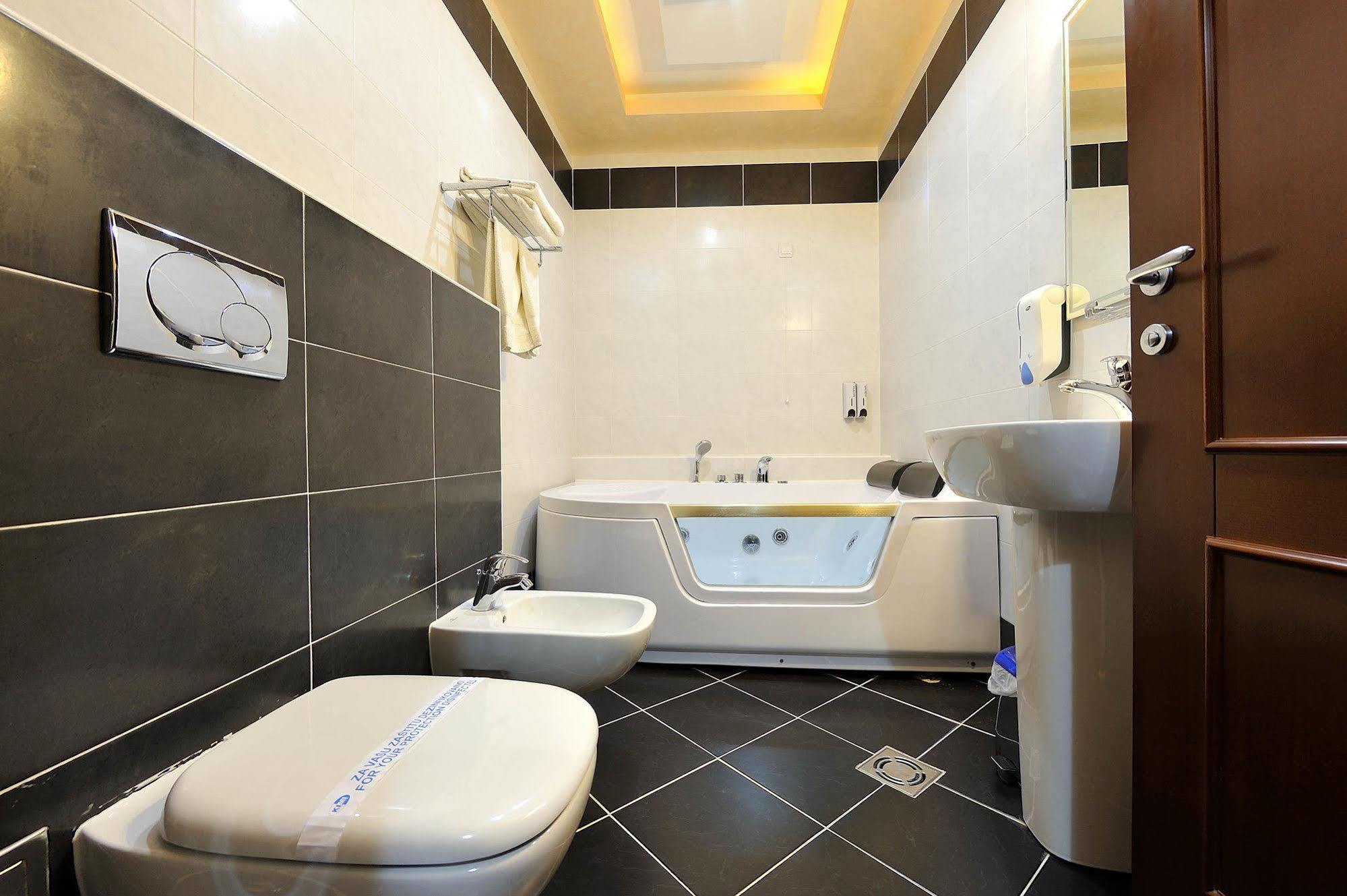 Hotel Sucevic Garni ベオグラード エクステリア 写真